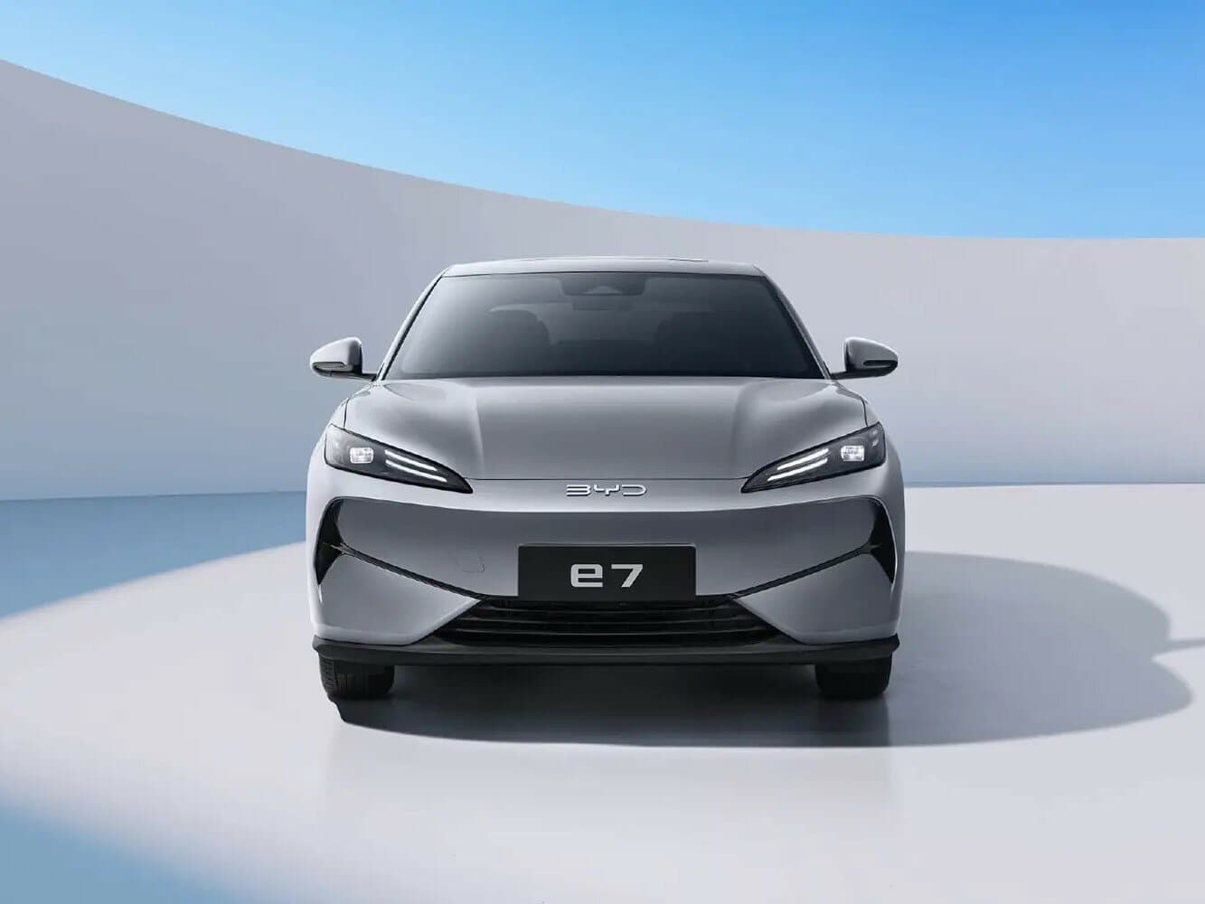 BYD E7  Седан, фото 3