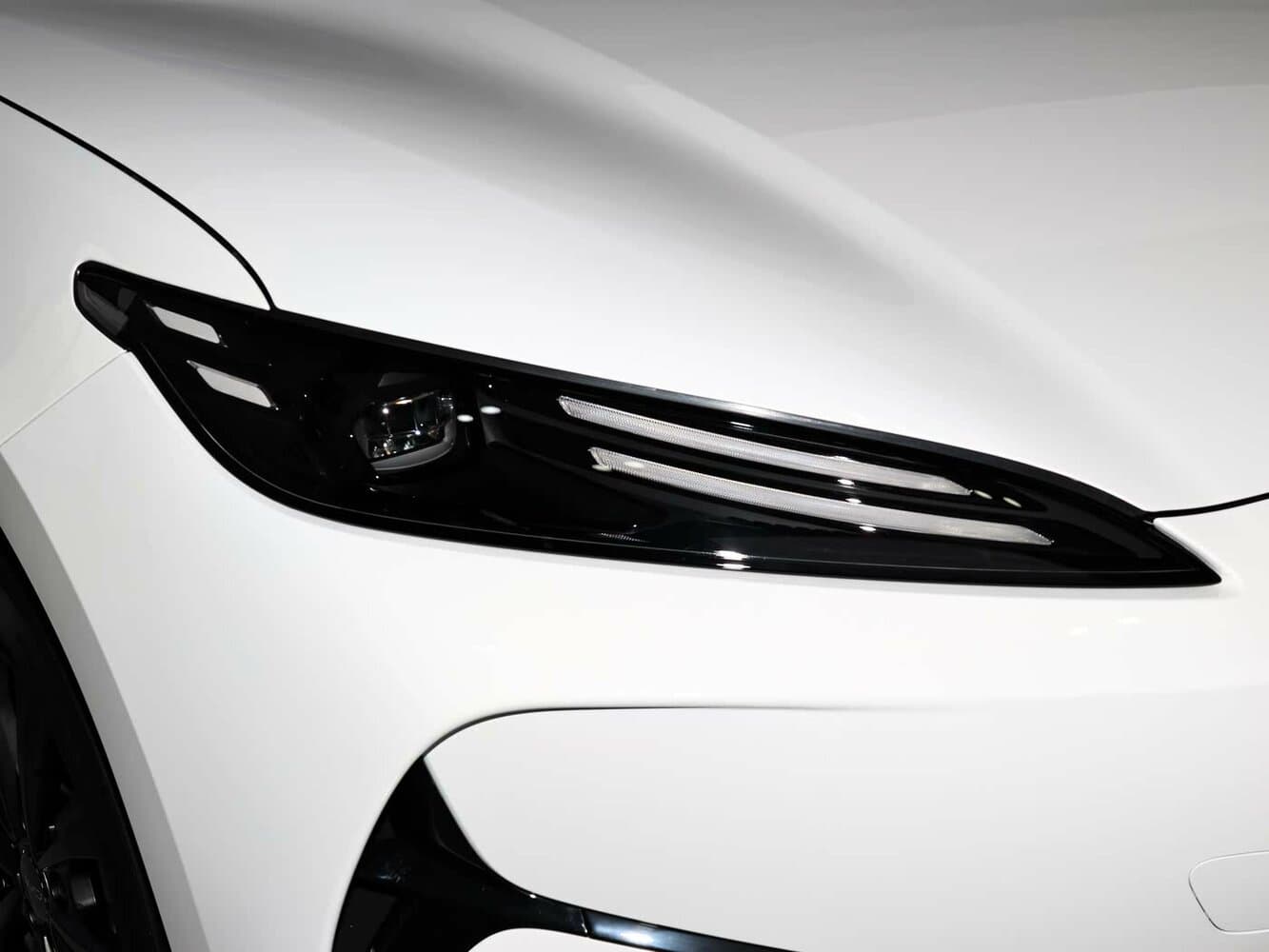 BYD E7  Седан, фото 11