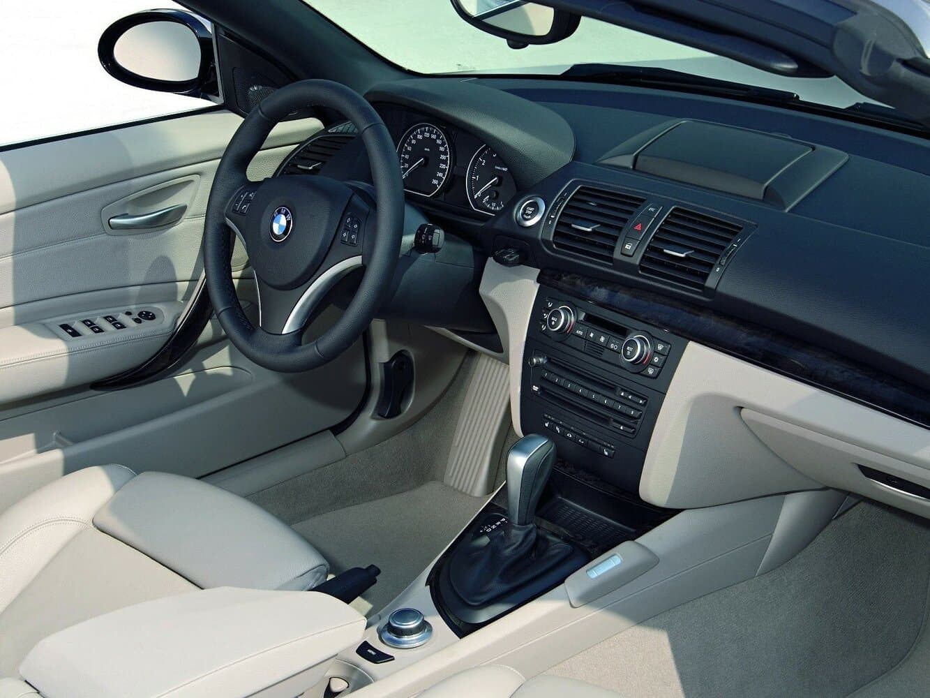 BMW 1 series I (E81/E82/E87/E88) Рестайлинг Кабриолет, фото 7