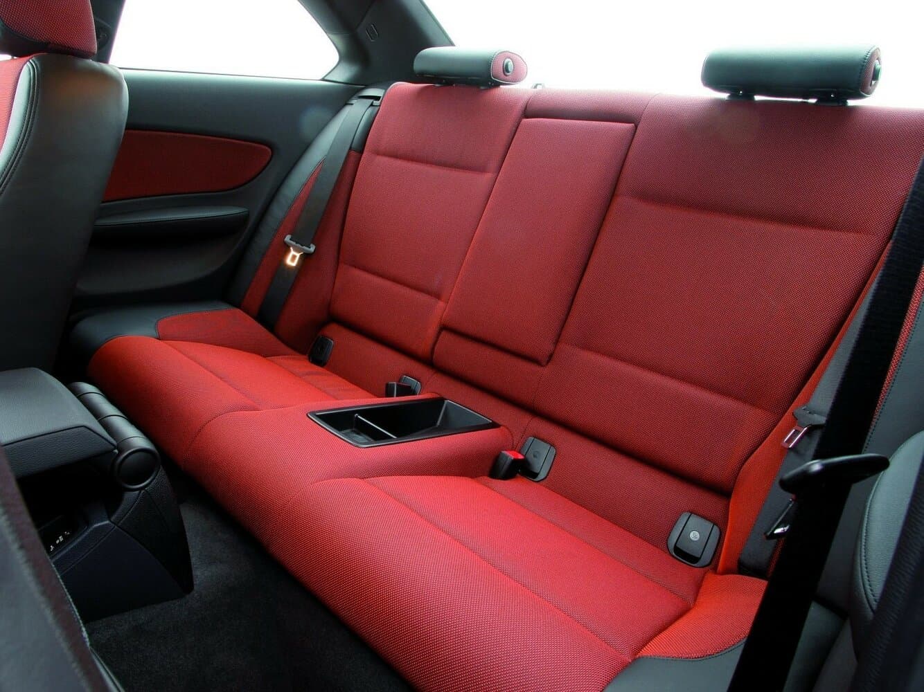 BMW 1 series I (E81/E82/E87/E88) Рестайлинг Купе, фото 11