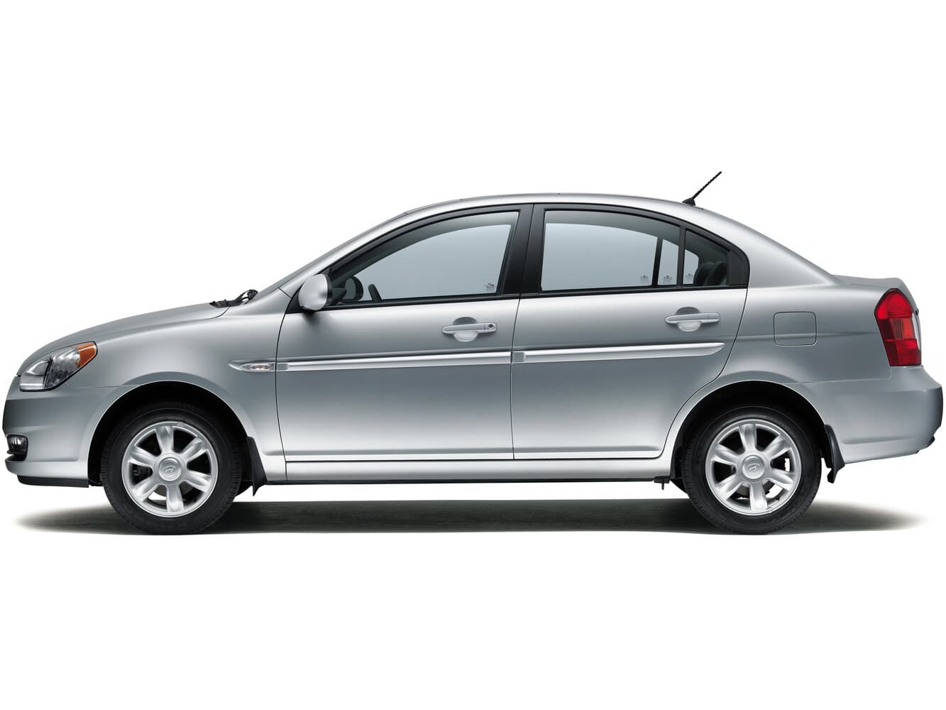 Hyundai Verna II Седан, фото 2