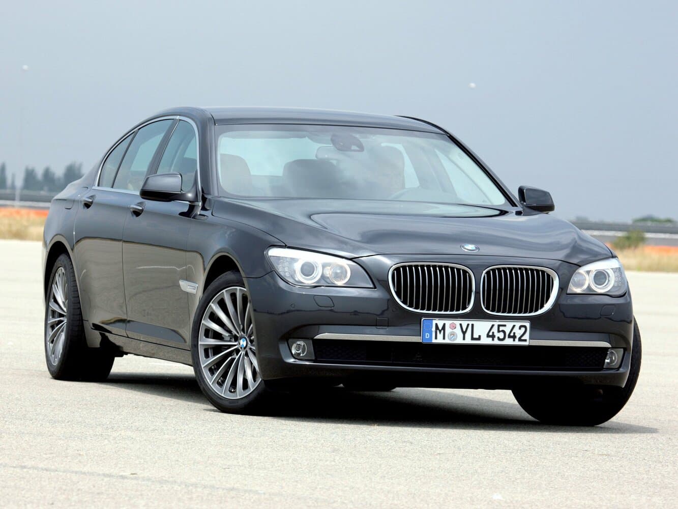 BMW 7 series V (F01/F02/F04)
