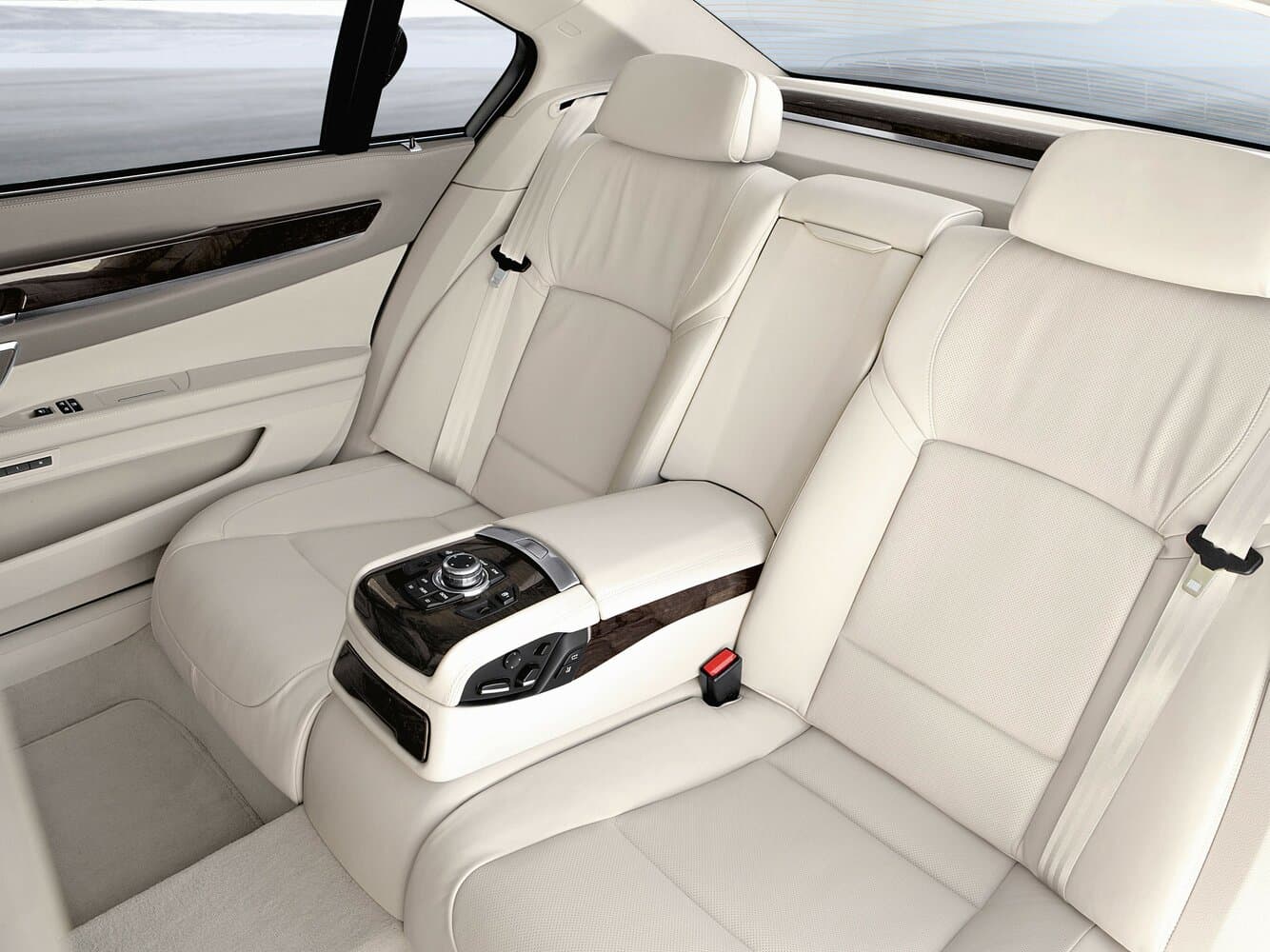 BMW 7 series V (F01/F02/F04) Седан Long, фото 12