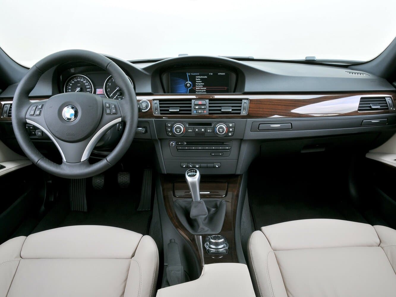BMW 3 series V (E90/E91/E92/E93) Рестайлинг Универсал 5 дв., фото 6