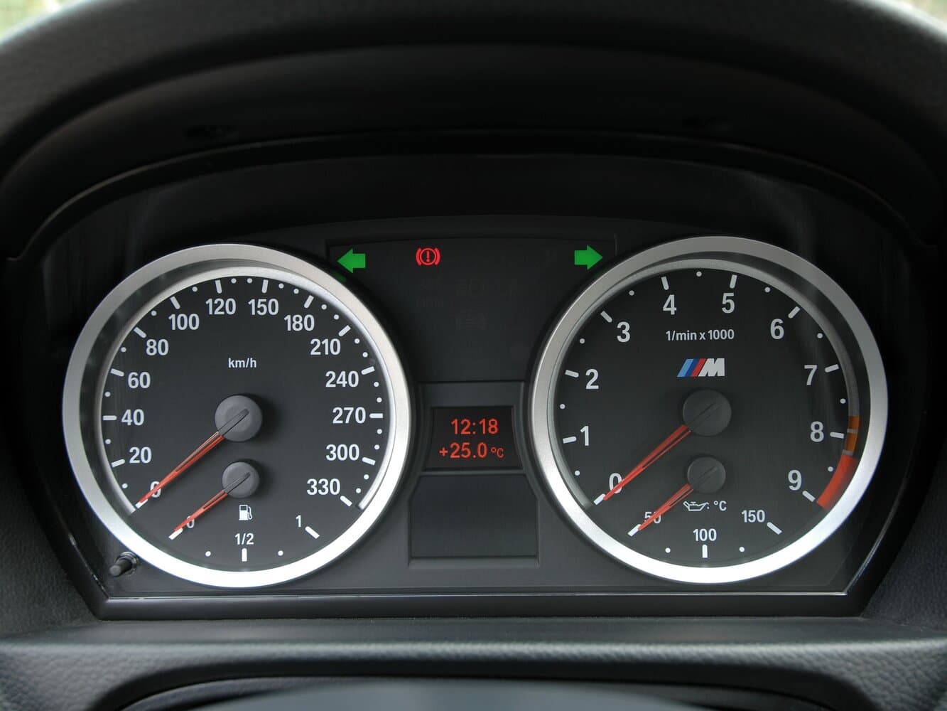 BMW M3 IV (E90) Купе, фото 9