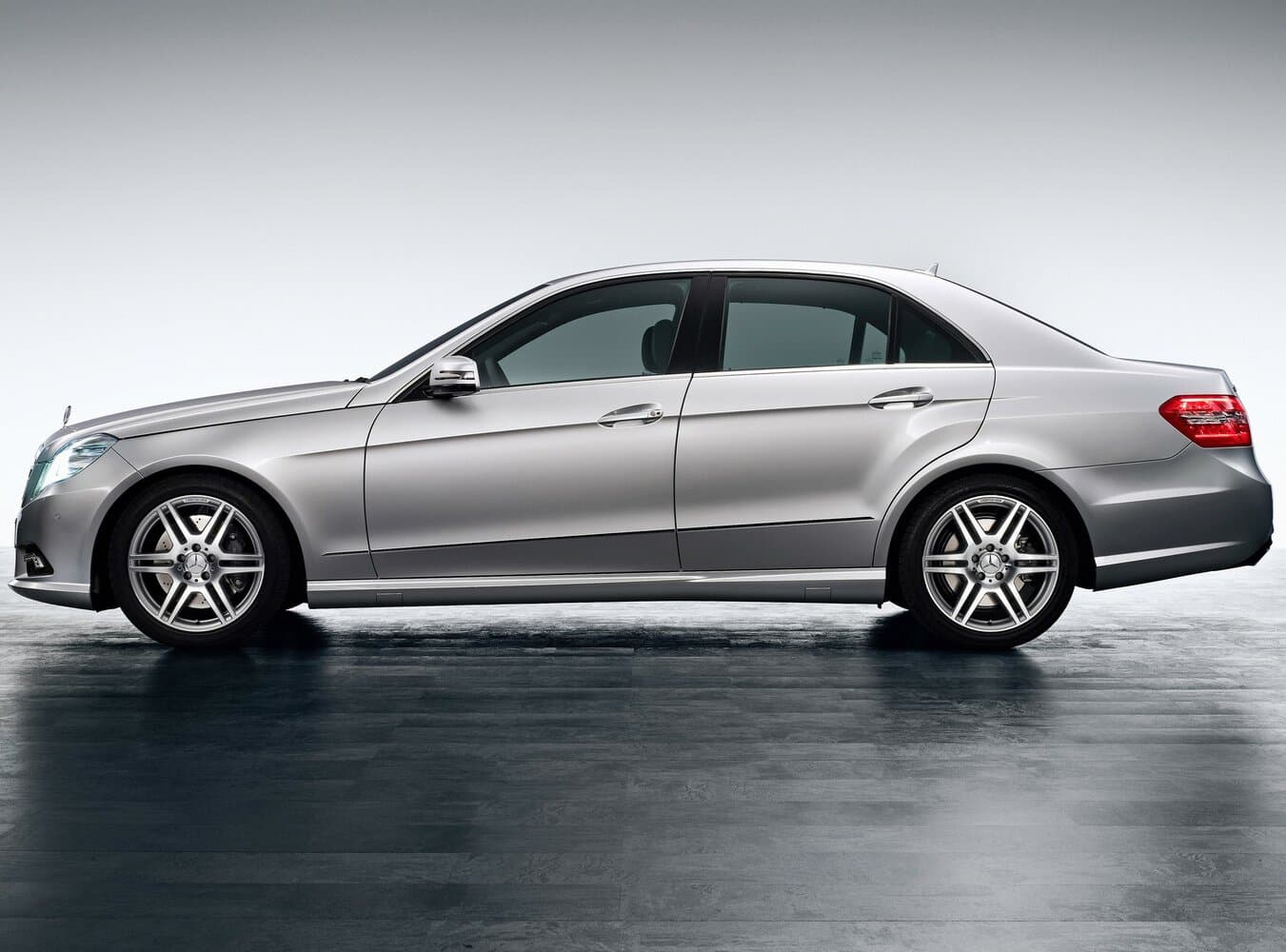 Mercedes-Benz E-Class IV (W212, S212, C207) Седан, фото 2