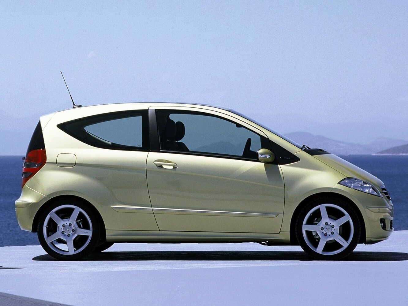 Mercedes-Benz A-Class II (W169) Хэтчбек 3 дв., фото 2