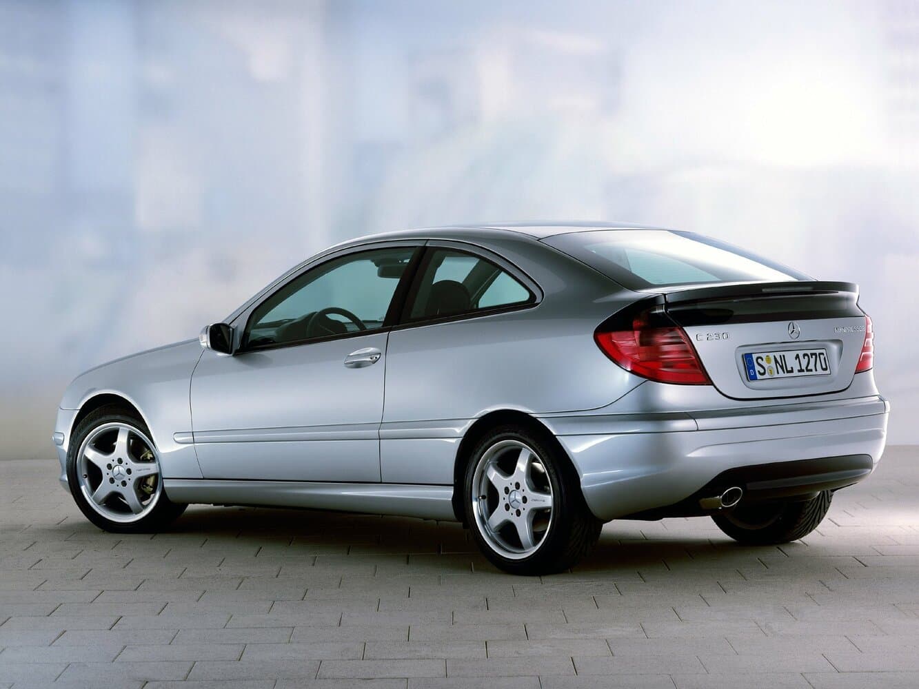 Mercedes-Benz C-Class II (W203) Рестайлинг Хэтчбек 3 дв., фото 3
