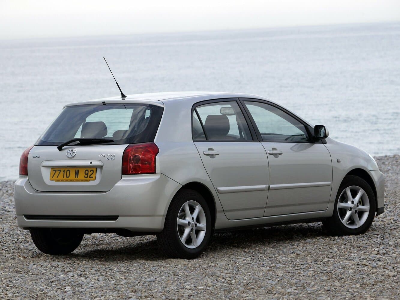 Toyota Corolla IX (E120, E130) Рестайлинг Хэтчбек 5 дв., фото 5