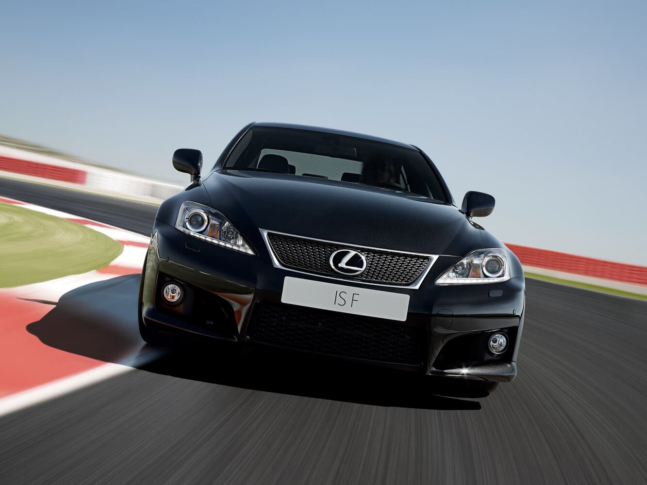 Lexus IS F  Седан, фото 3