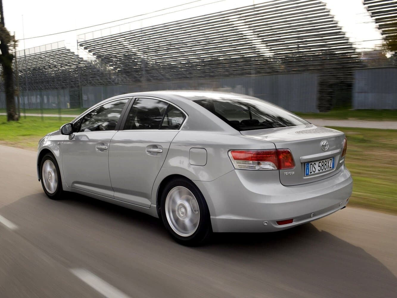Toyota Avensis III Седан, фото 5
