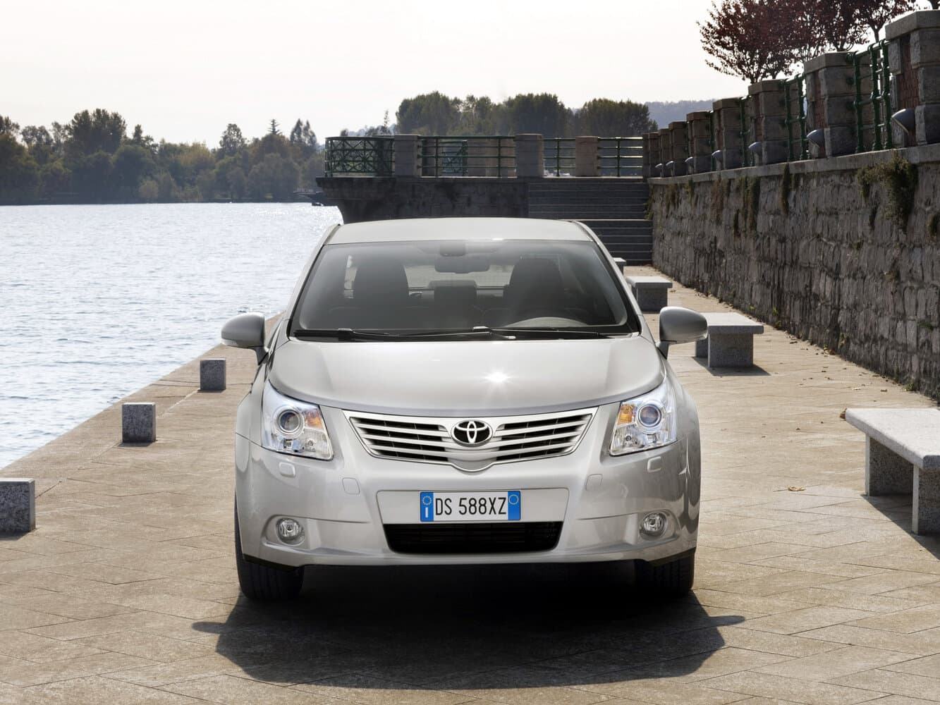 Toyota Avensis III Седан, фото 3
