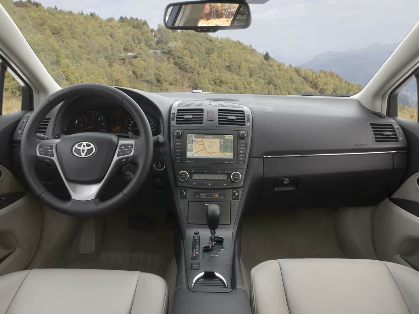 Toyota Avensis III Седан, фото 6