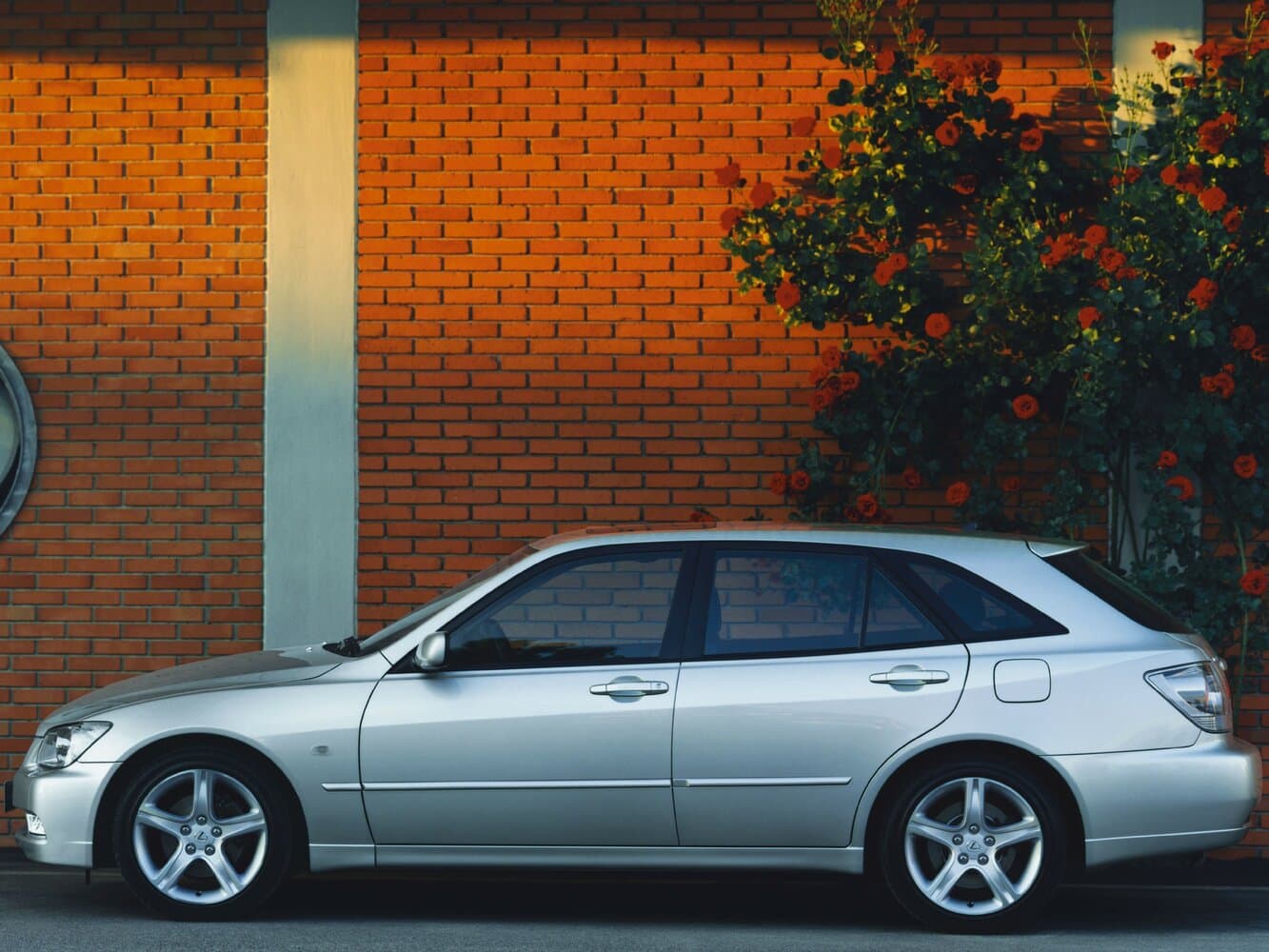 Lexus IS I Универсал 5 дв., фото 2