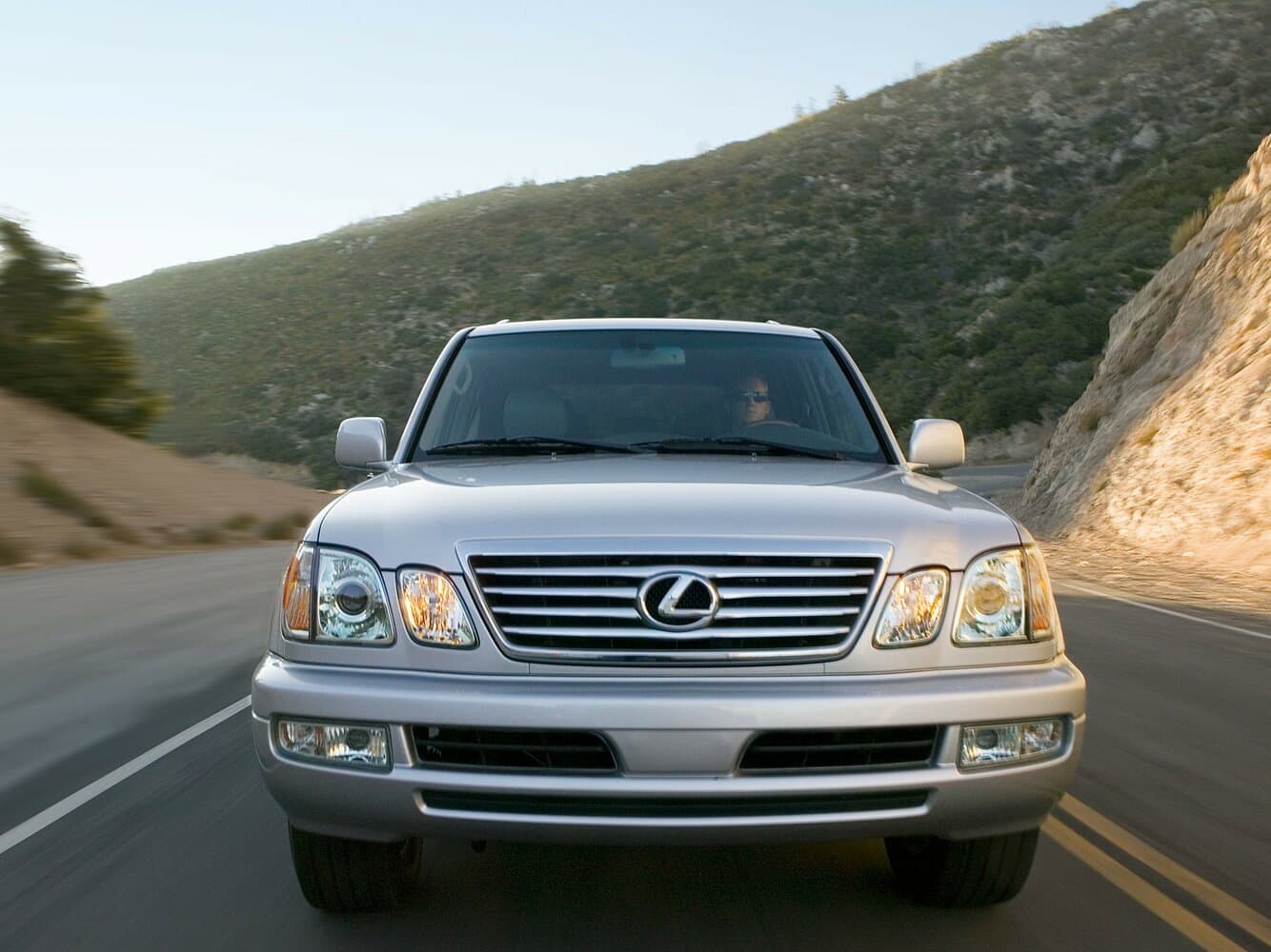 Lexus LX II Рестайлинг Внедорожник 5 дв., фото 3