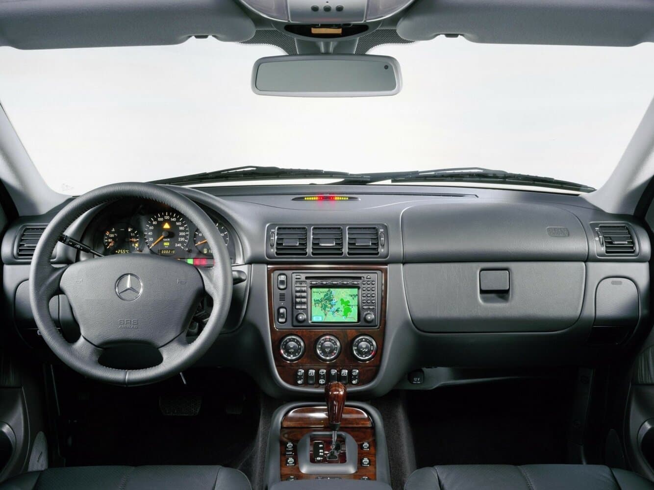 Mercedes-Benz M-Class I (W163) Рестайлинг Внедорожник 5 дв., фото 5