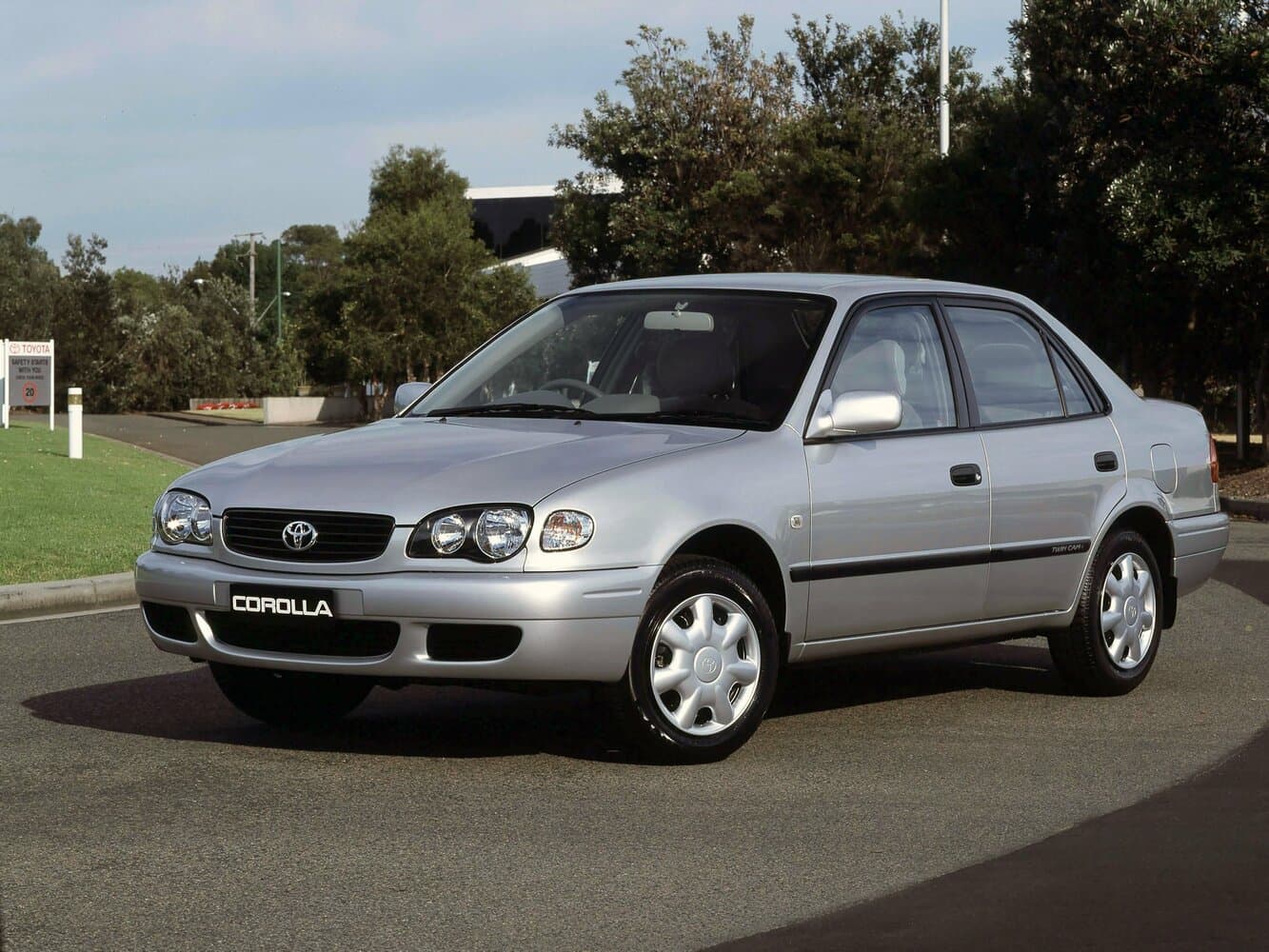 Toyota Corolla VIII (E110) Рестайлинг