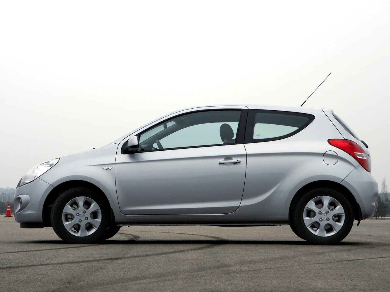 Hyundai i20 I Хэтчбек 3 дв., фото 2