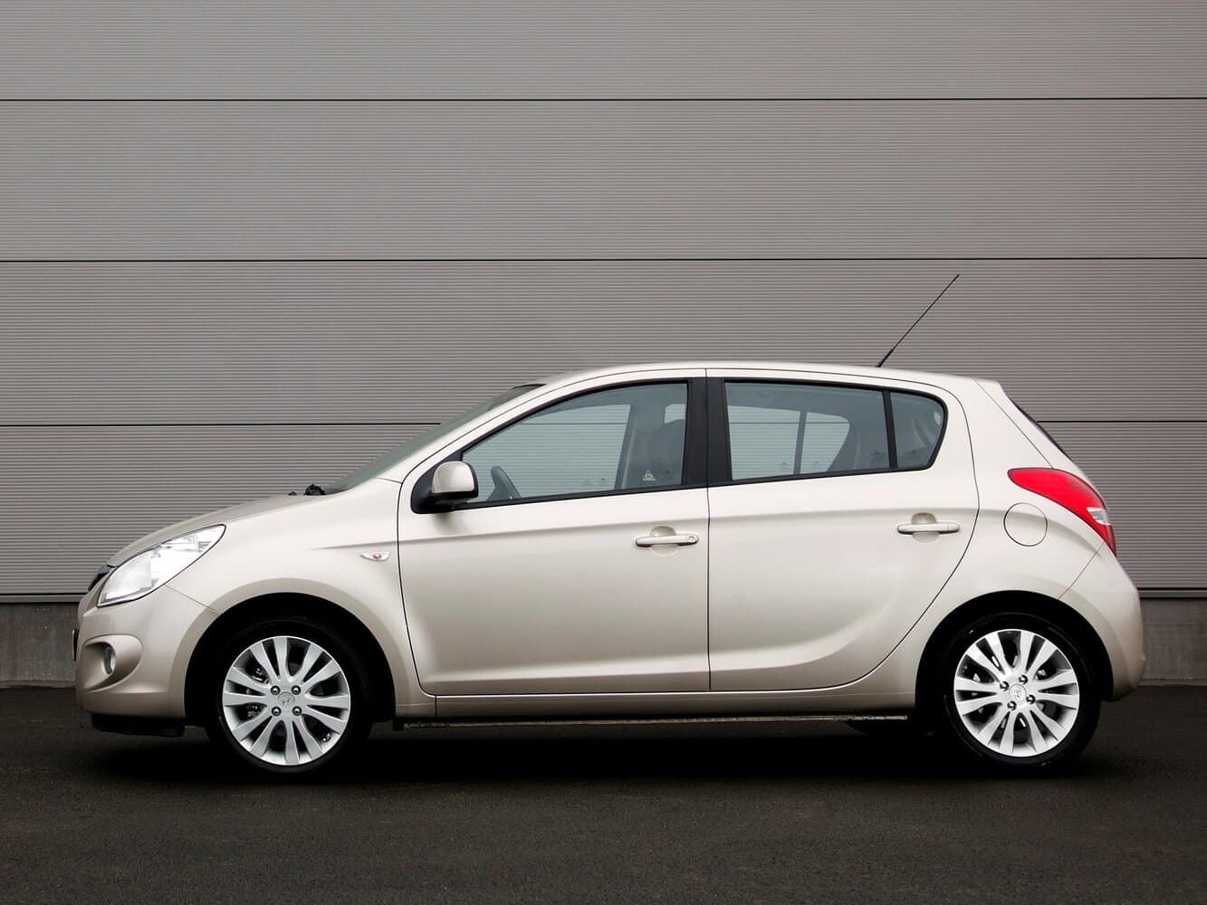 Hyundai i20 I Хэтчбек 5 дв., фото 2