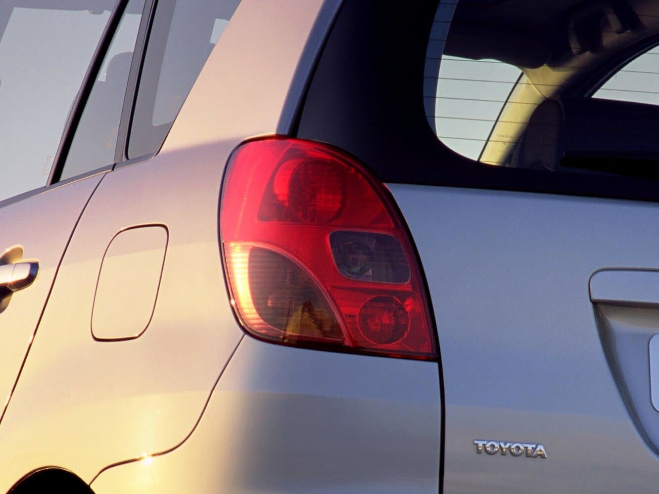 Toyota Corolla Verso I Компактвэн, фото 9