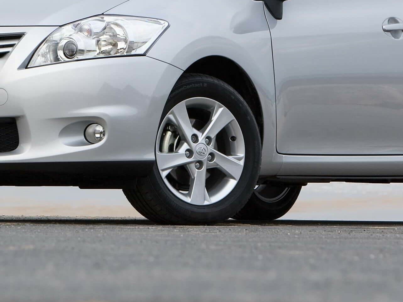 Toyota Auris I Рестайлинг Хэтчбек 5 дв., фото 16