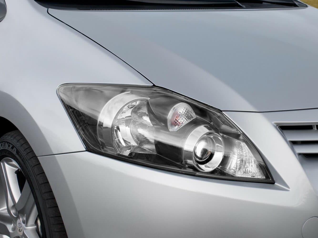 Toyota Auris I Рестайлинг Хэтчбек 5 дв., фото 13