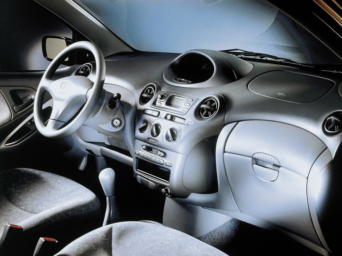 Toyota Yaris I Хэтчбек 3 дв., фото 7