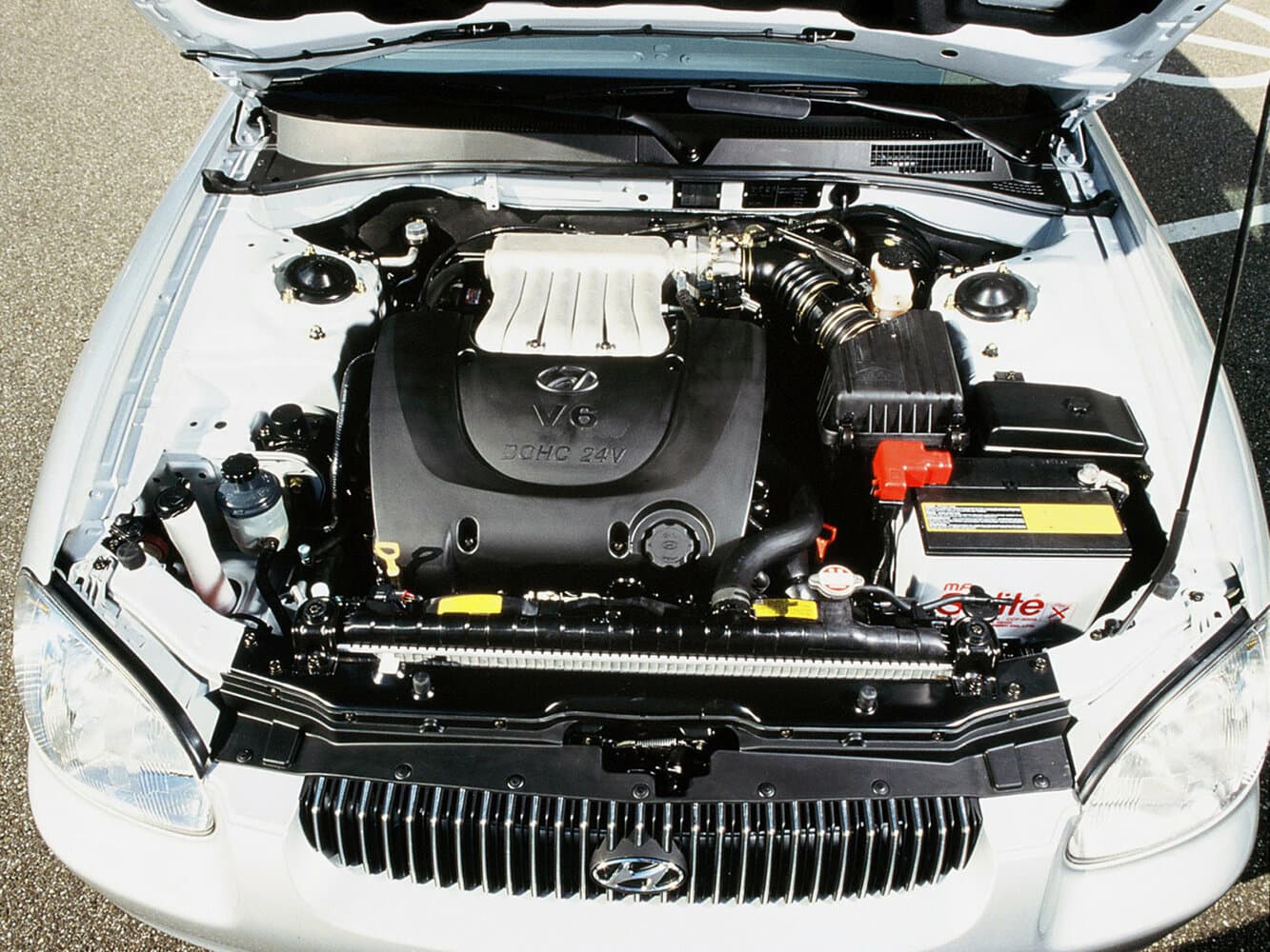 Hyundai Sonata IV (EF) Седан, фото 4
