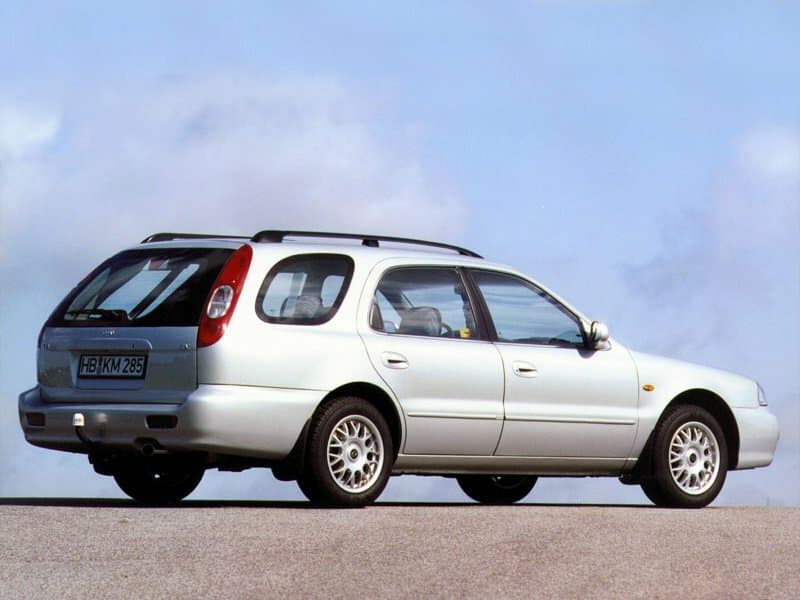 Kia Clarus II Универсал 5 дв., фото 2