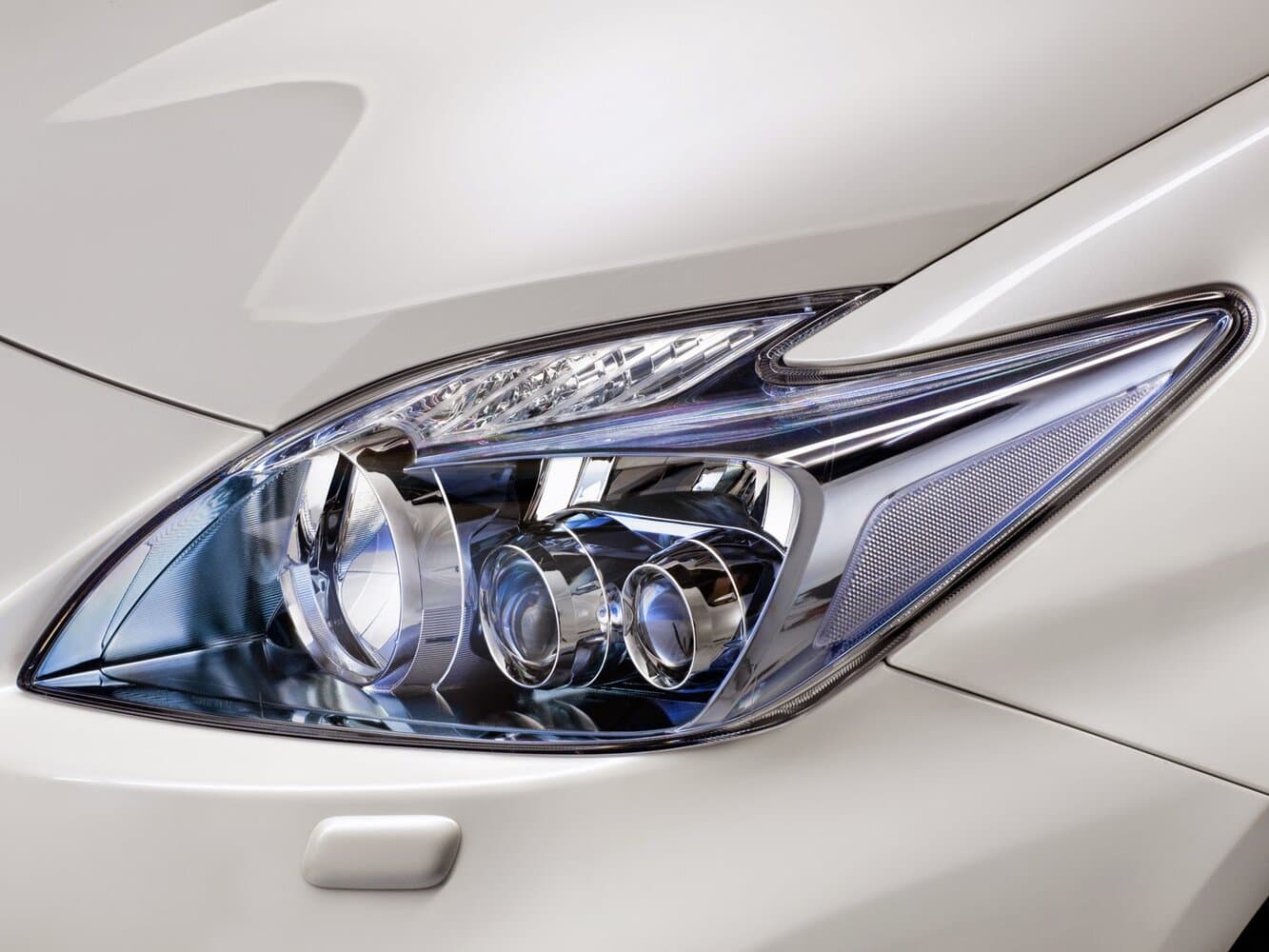 Toyota Prius III (XW30) Лифтбек, фото 15
