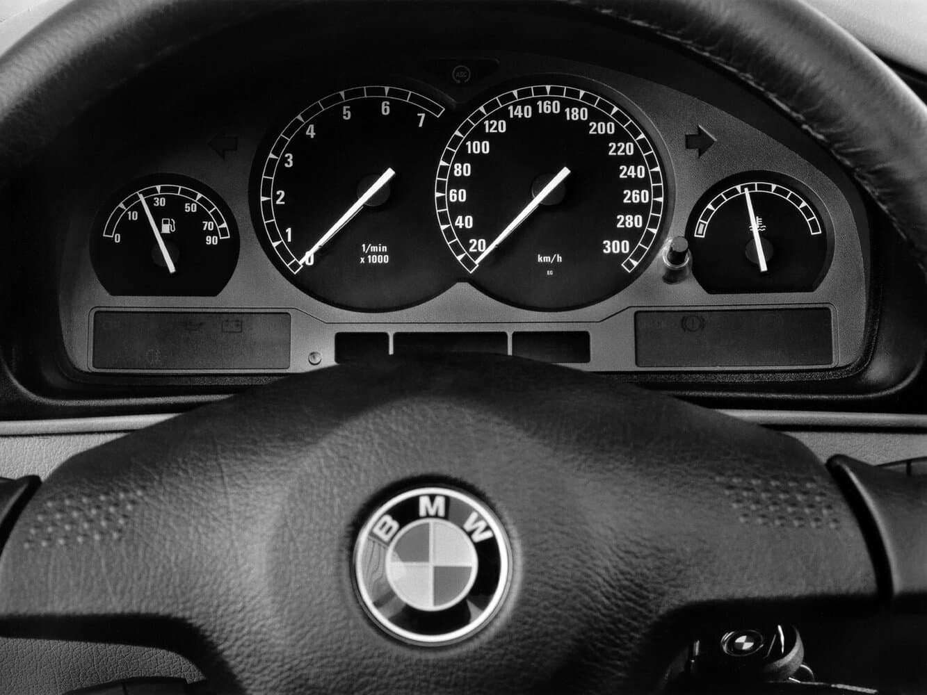 BMW 8 series I (E31) Купе-хардтоп, фото 6