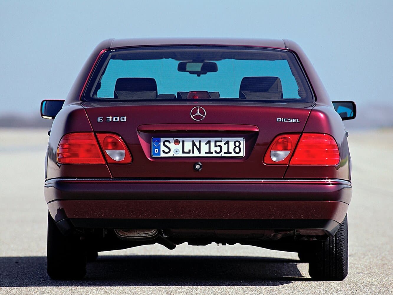 Mercedes-Benz E-Class II (W210, S210) Седан, фото 4