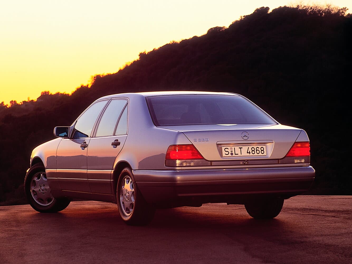 Mercedes-Benz S-Class III (W140) Рестайлинг Седан, фото 4