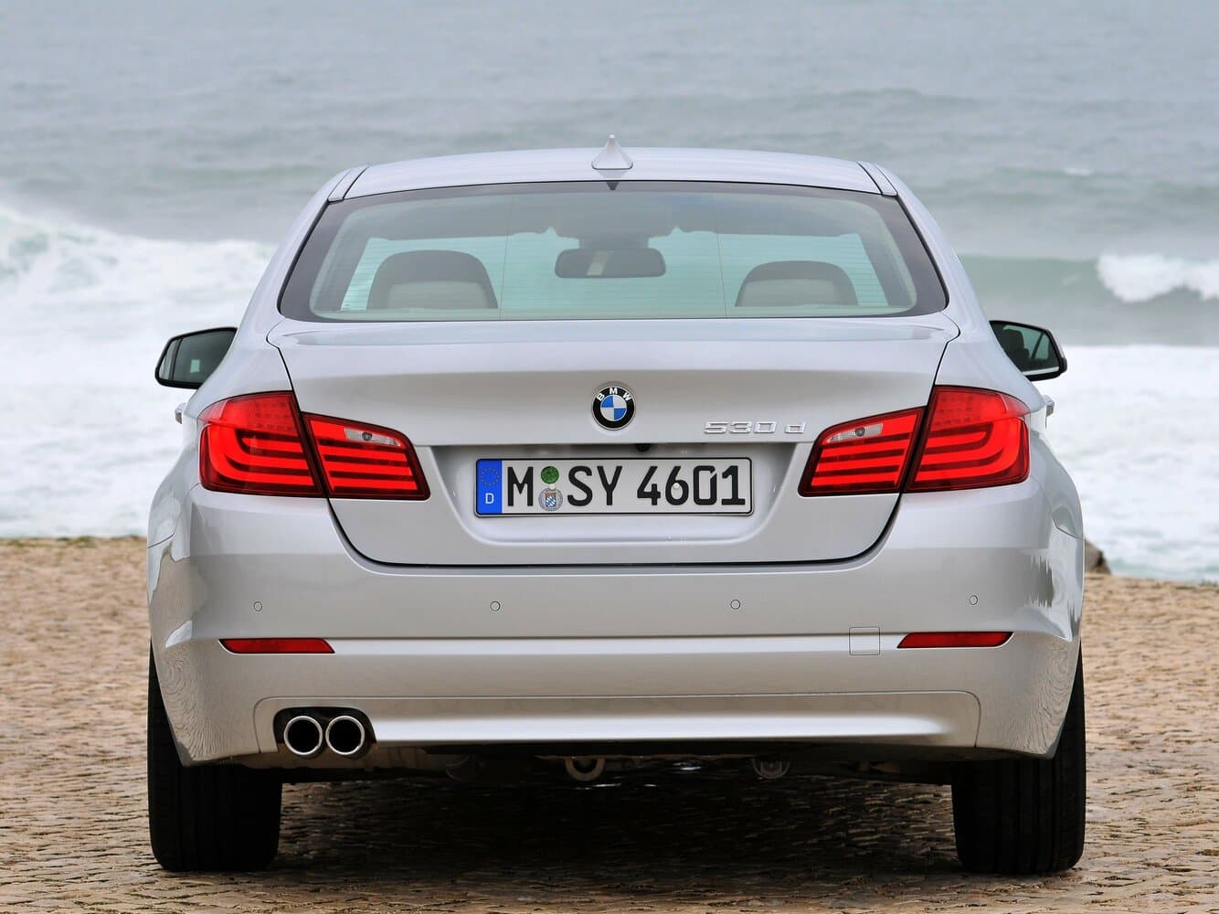 BMW 5 series VI (F10/F11/F07) Седан, фото 4