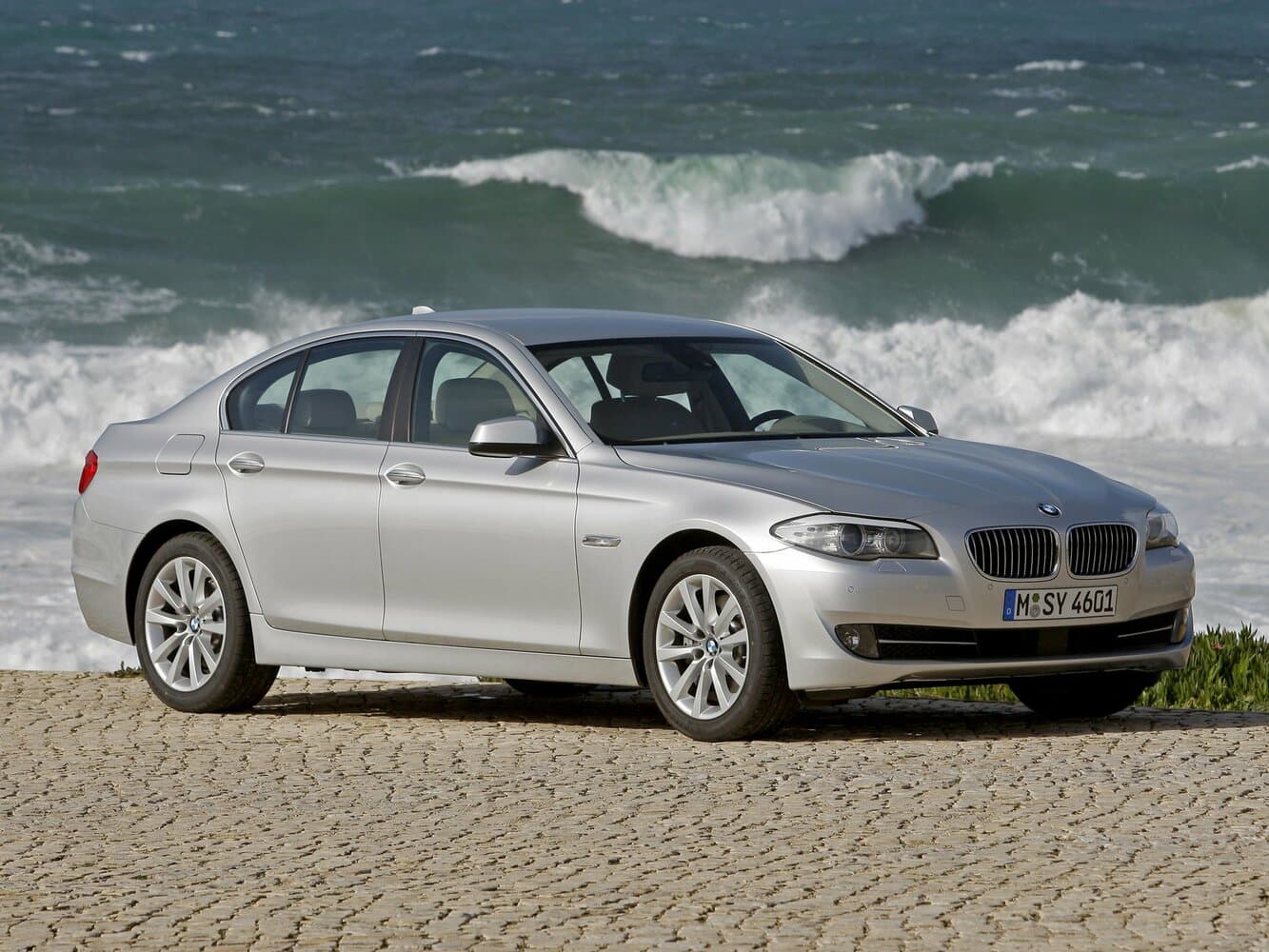 BMW 5 series VI (F10/F11/F07)