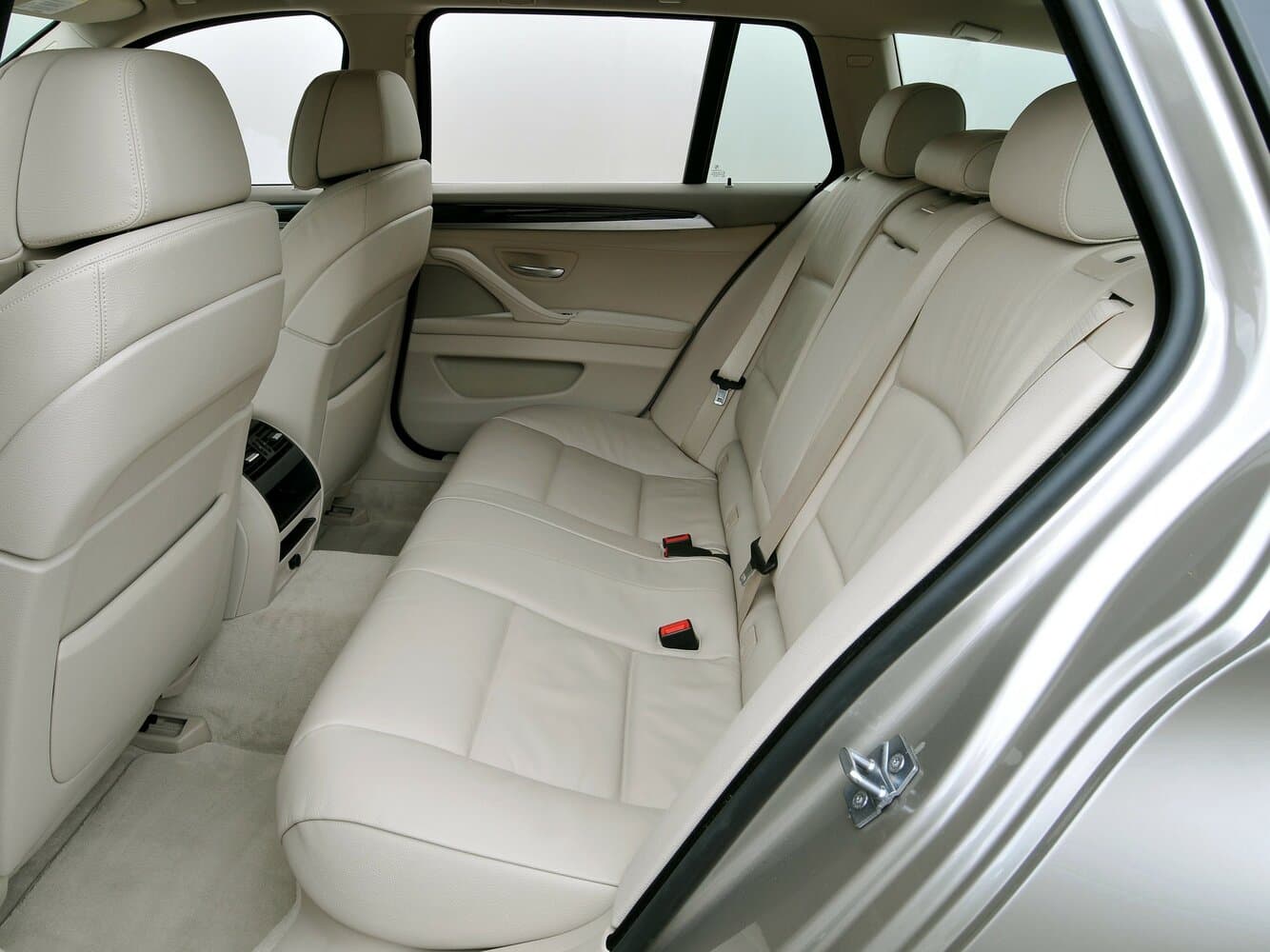 BMW 5 series VI (F10/F11/F07) Универсал 5 дв., фото 11