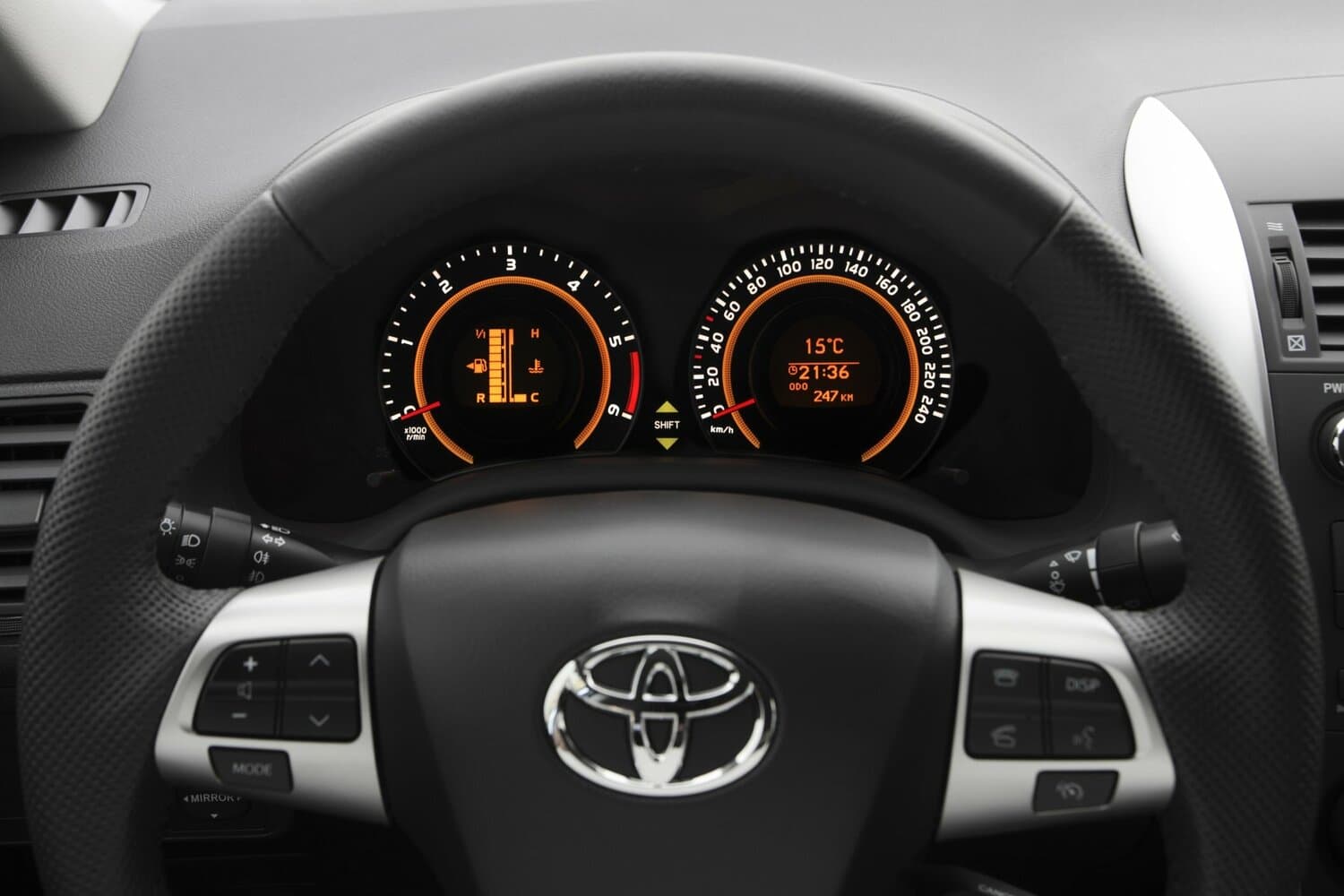 Toyota Corolla X (E140, E150) Рестайлинг Седан, фото 8