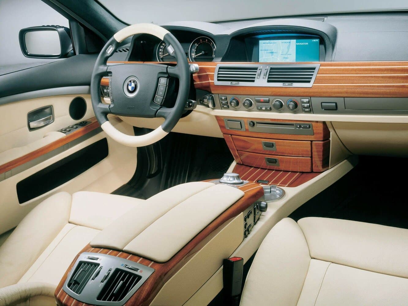 BMW 7 series IV (E65/E66) Седан Long, фото 7