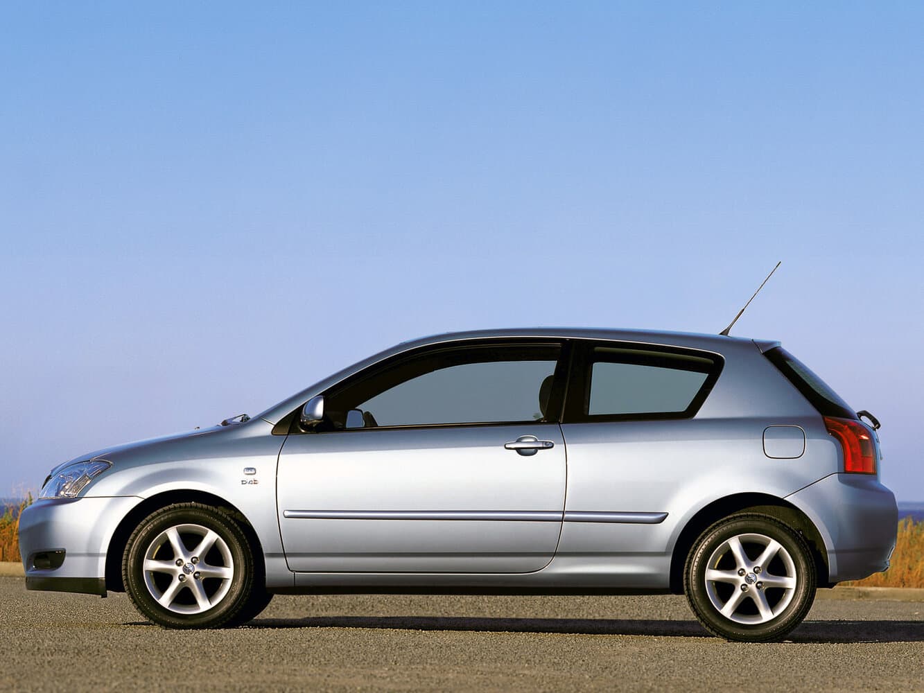 Toyota Corolla IX (E120, E130) Хэтчбек 3 дв., фото 2