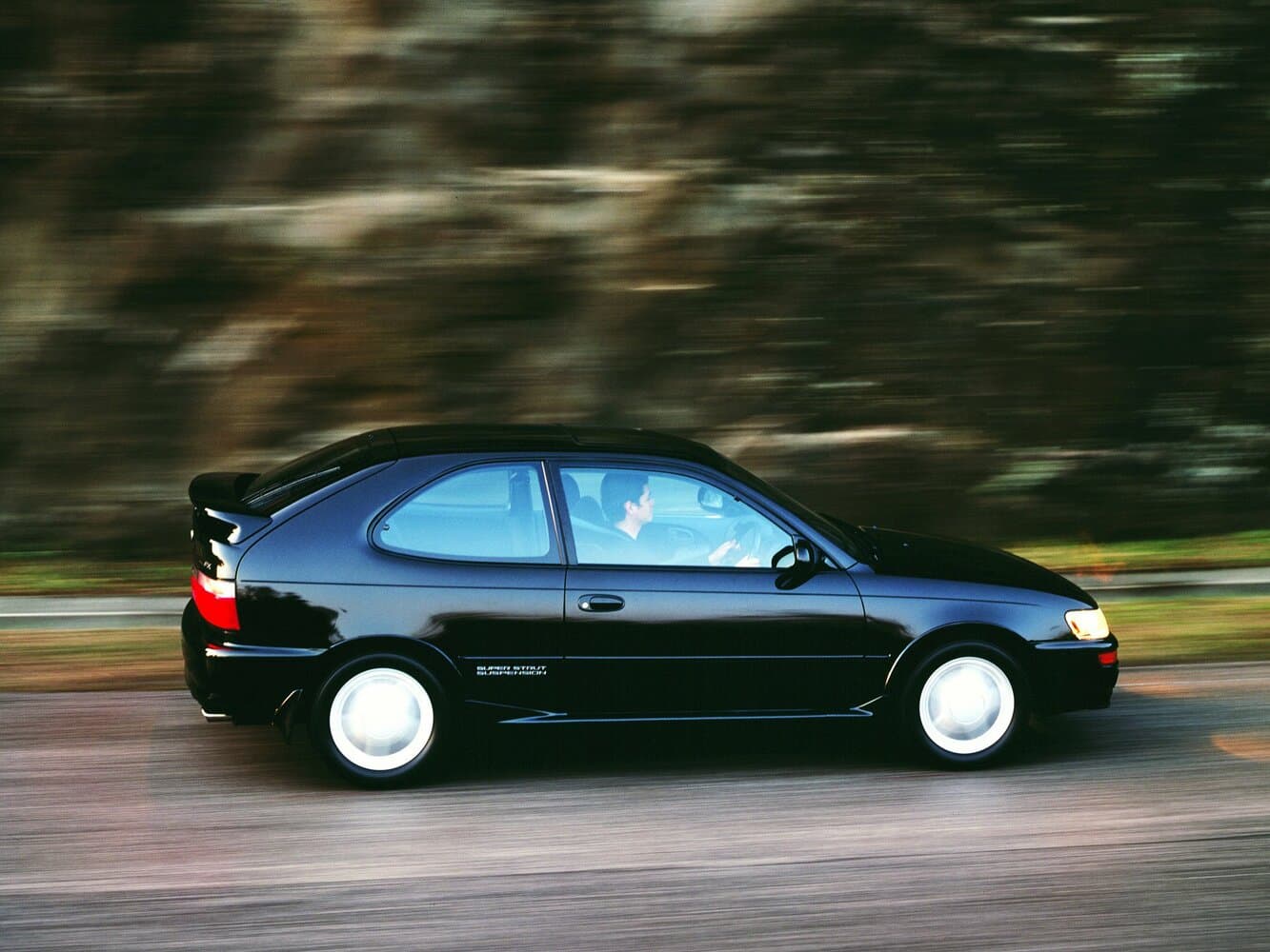 Toyota Corolla VII (E100) Хэтчбек 3 дв., фото 2
