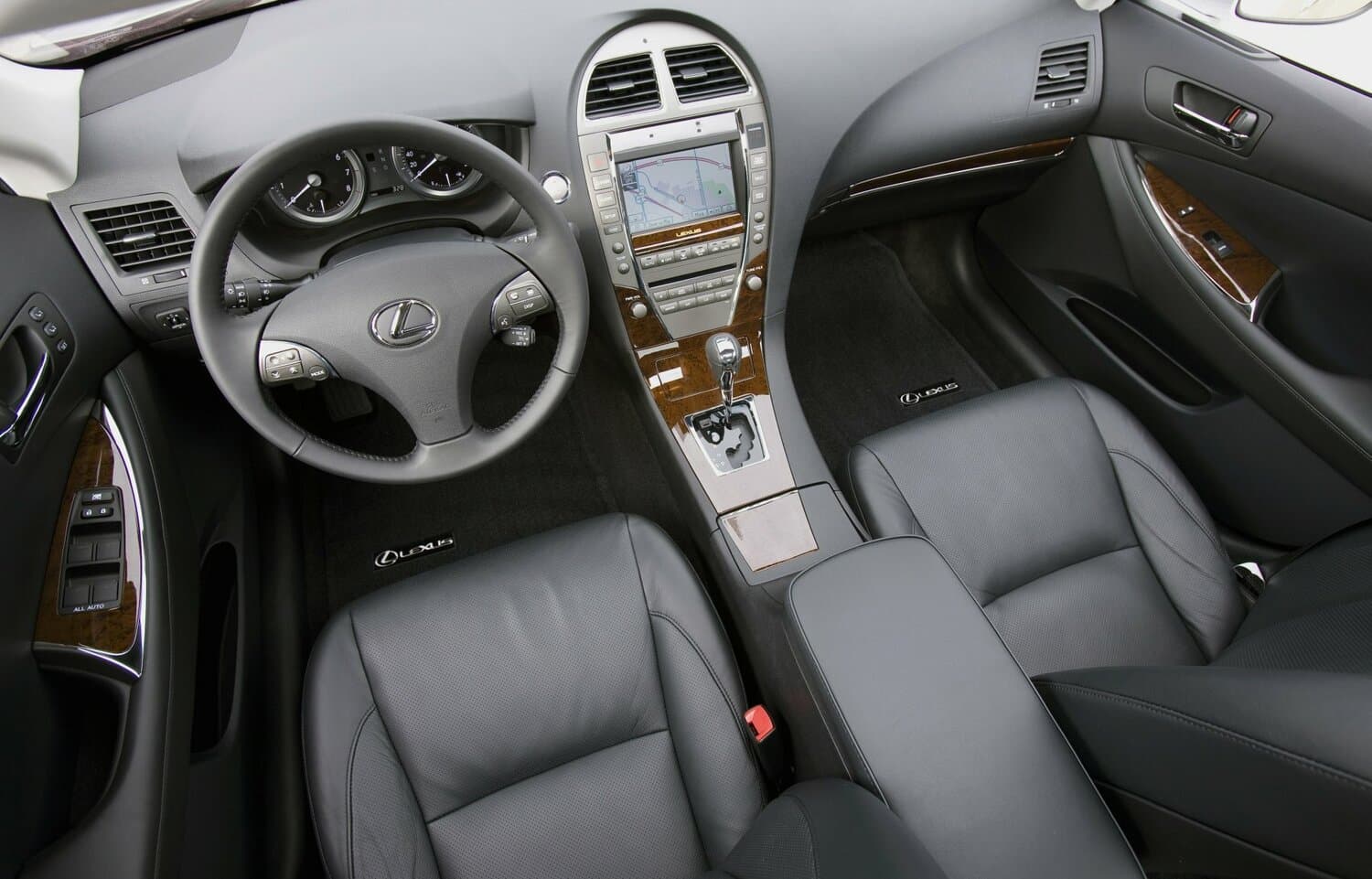Lexus ES V Рестайлинг Седан, фото 6