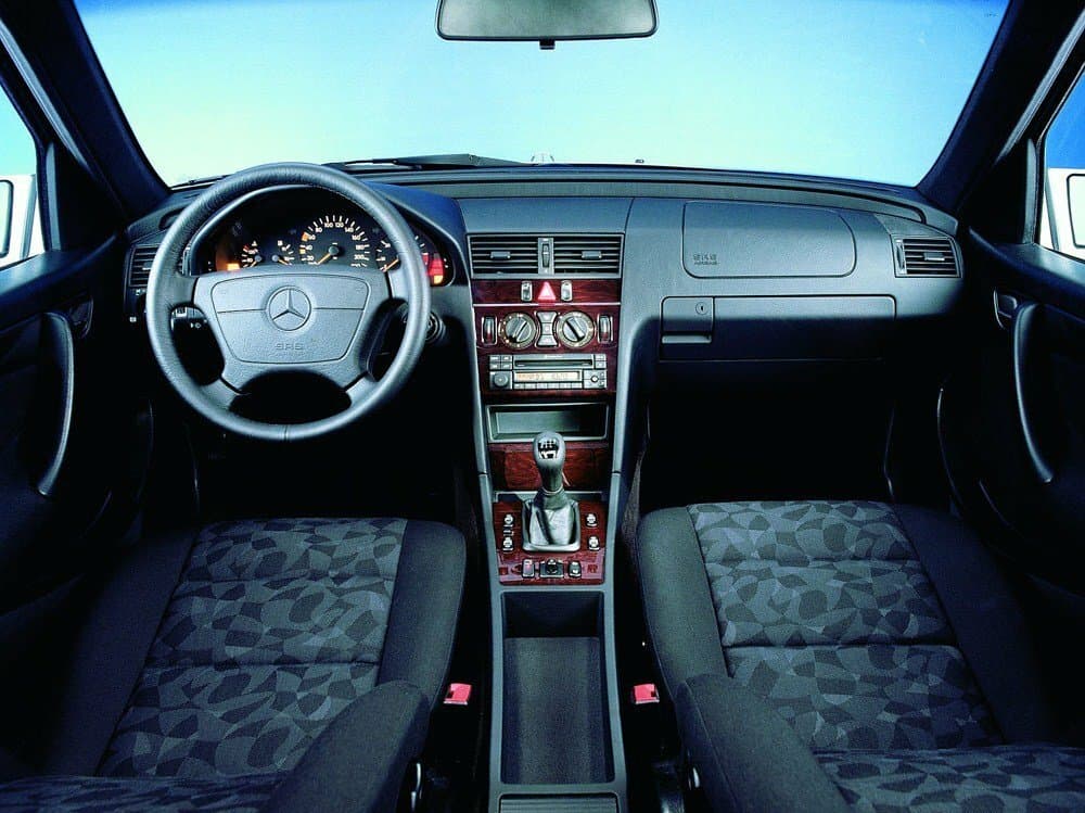 Mercedes-Benz C-Class I (W202) Рестайлинг Универсал 5 дв., фото 3