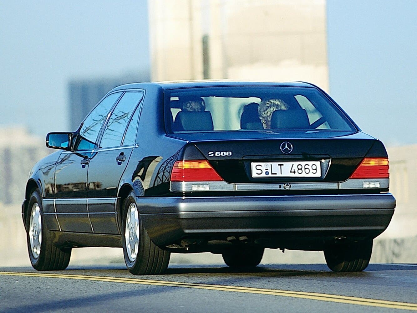 Mercedes-Benz S-Class III (W140) Рестайлинг Седан Long, фото 5