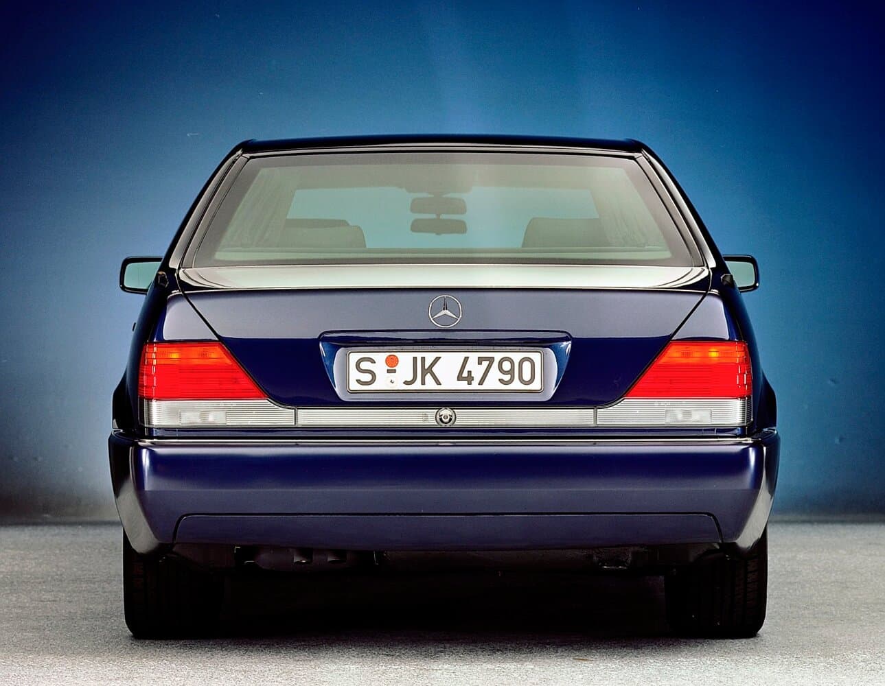 Mercedes-Benz S-Class III (W140) Рестайлинг Седан Long, фото 4