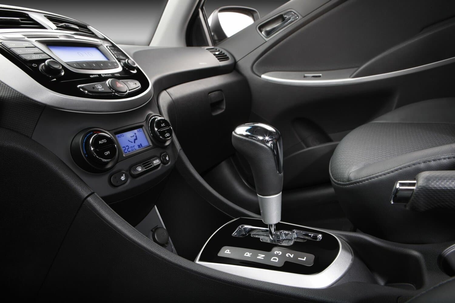 Hyundai Solaris I Седан, фото 10