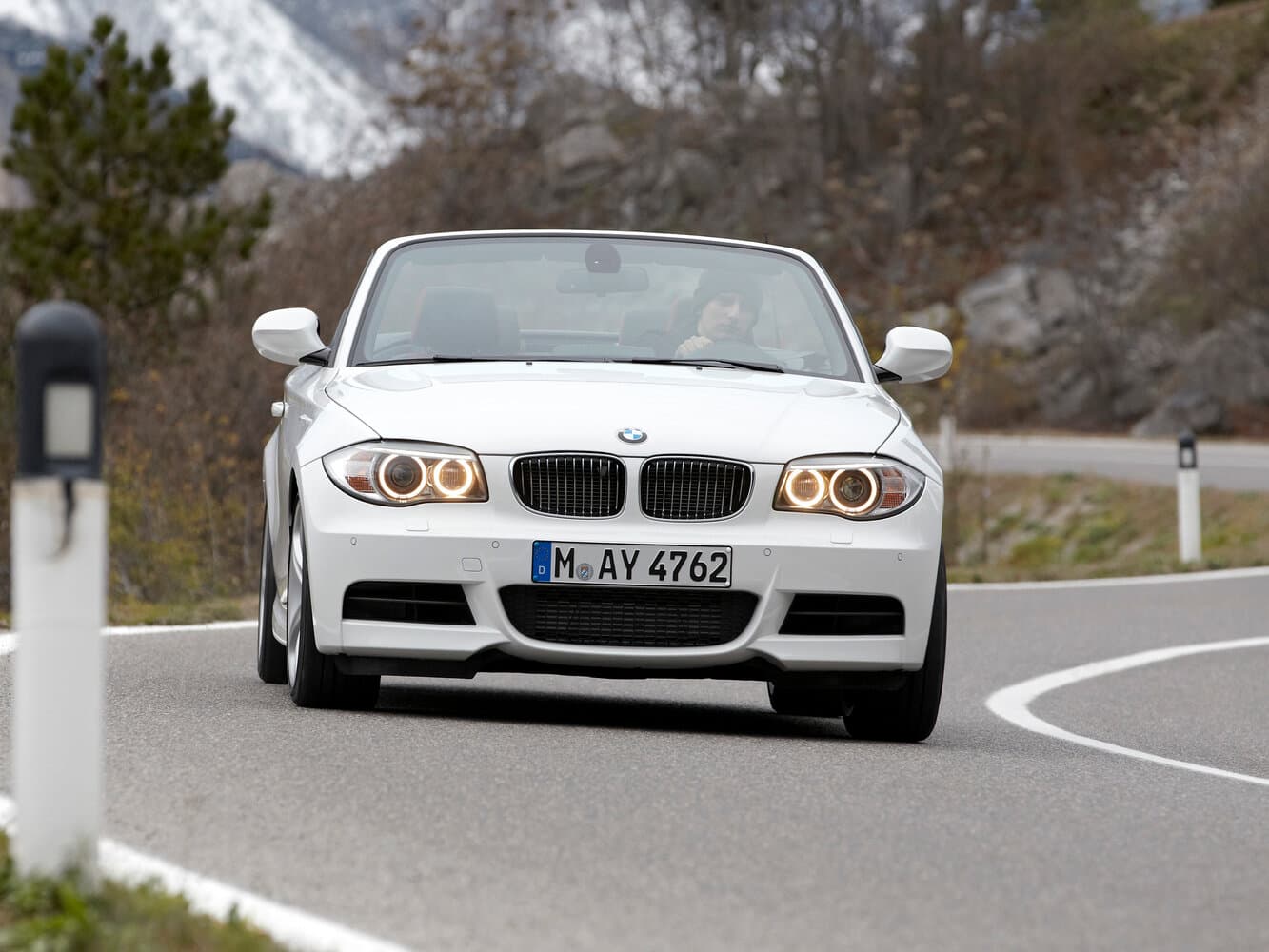 BMW 1 series I (E82/E88) Рестайлинг 2 Кабриолет, фото 3