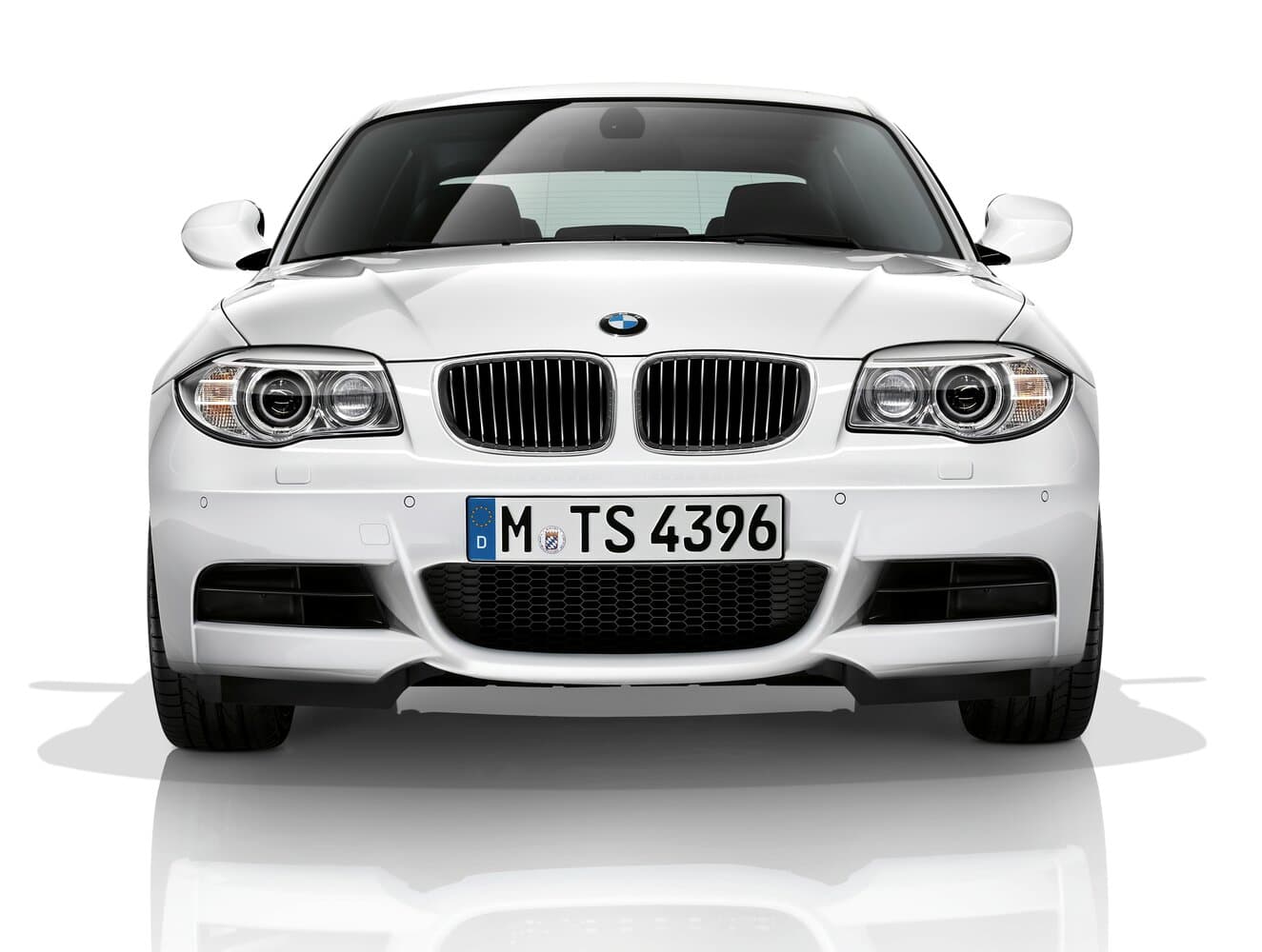 BMW 1 series I (E82/E88) Рестайлинг 2 Купе, фото 3