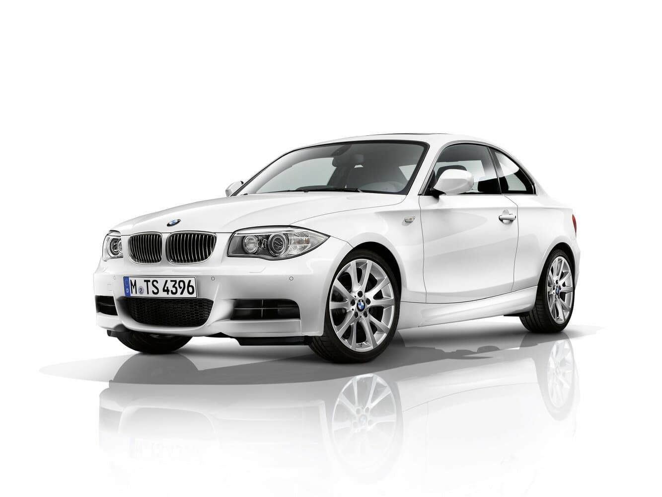 BMW 1 series I (E82/E88) Рестайлинг 2
