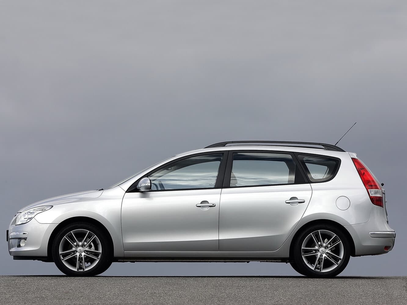 Hyundai i30 I Универсал 5 дв., фото 2