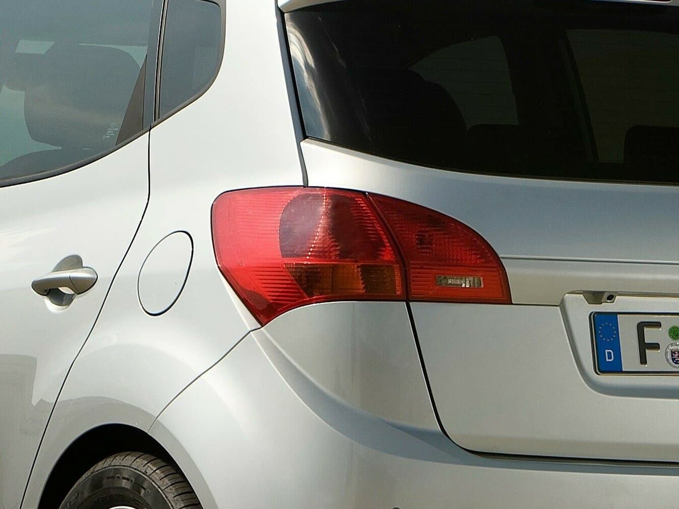 Kia Venga I Компактвэн, фото 16